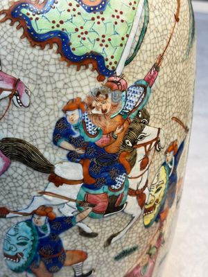A pair of Chinese Nanking famille rose vases with narrative design, Chenghua mark, 19th C. — photo 19