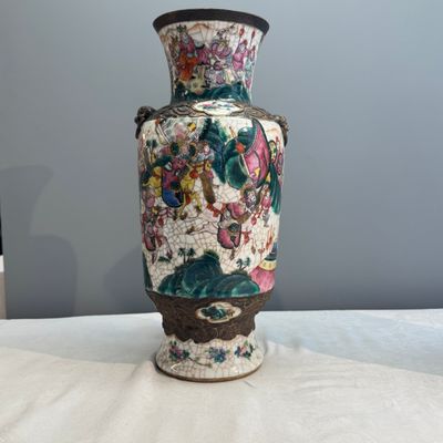 A pair of Chinese Nanking famille rose 'Warriors' vases — photo 8