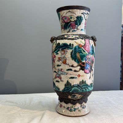 A pair of Chinese Nanking famille rose 'Warriors' vases — photo 18