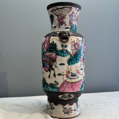 A pair of Chinese Nanking famille rose 'Warriors' vases — photo 22