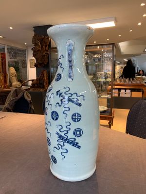 A pair of Chinese Nanking famille verte crackle-glazed vases, a famille rose vase and a blue and white celadon-ground vase, Chenghua mark, 19th C. — photo 14