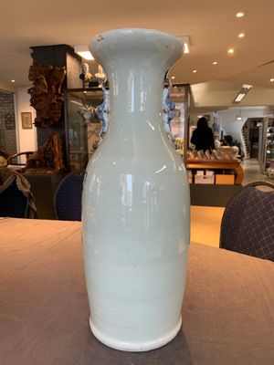 A pair of Chinese Nanking famille verte crackle-glazed vases, a famille rose vase and a blue and white celadon-ground vase, Chenghua mark, 19th C. — photo 15