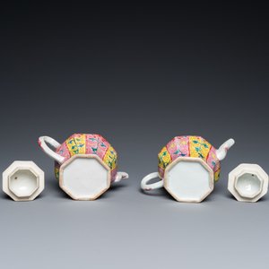 A pair of Chinese octagonal famille rose teapots on stands, Yongzheng — 照片 10