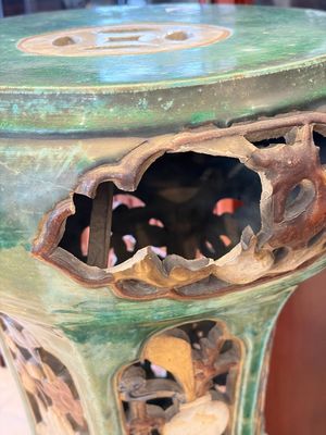 A pair of Chinese or Vietnamese polychrome-glazed pottery stands, 19th C. — photo 11