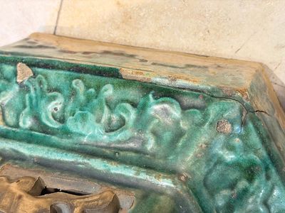 A pair of Chinese or Vietnamese polychrome-glazed pottery stands, 19th C. — photo 15