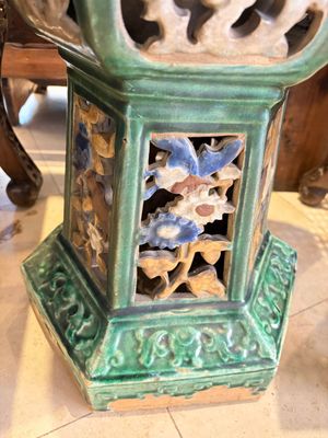 A pair of Chinese or Vietnamese polychrome-glazed pottery stands, 19th C. — photo 22
