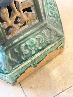 A pair of Chinese or Vietnamese polychrome-glazed pottery stands, 19th C. — photo 33