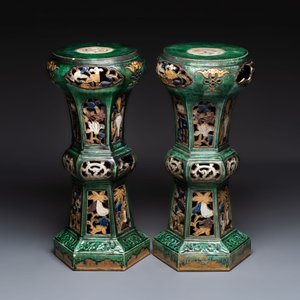 A pair of Chinese or Vietnamese polychrome-glazed pottery stands, 19th C. — photo 1