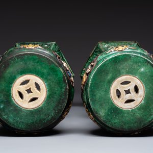 A pair of Chinese or Vietnamese polychrome-glazed pottery stands, 19th C. — photo 6