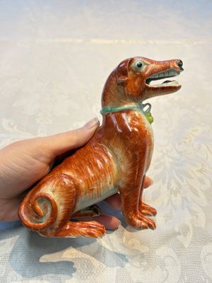 A pair of Chinese polychrome export models of dogs, Qianlong — foto 1
