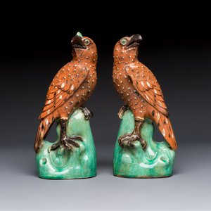 A pair of Chinese polychrome-glazed hawks, 20th C. — photo 5