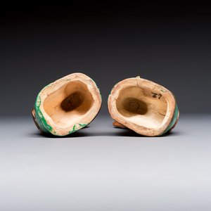 A pair of Chinese polychrome-glazed hawks, 20th C. — photo 7
