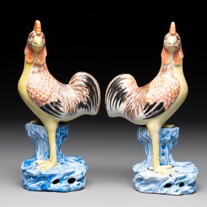 A pair of Chinese polychrome-glazed models of roosters, 18/19th C. — photo 3