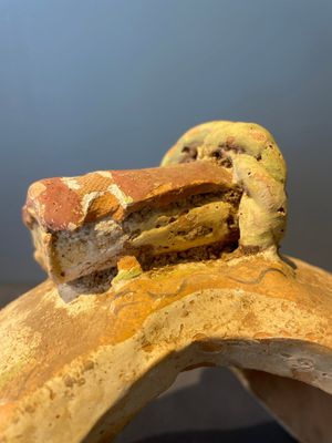 A pair of Chinese polychrome-painted terracotta camels with saddles, Tang — 照片 14