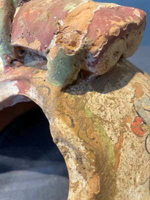A pair of Chinese polychrome-painted terracotta camels with saddles, Tang — 照片 18