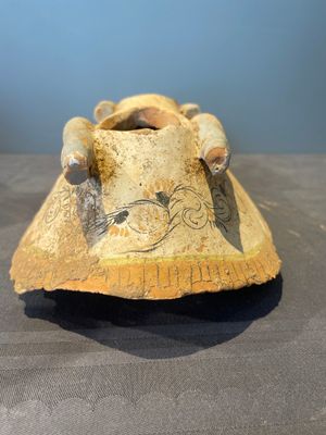A pair of Chinese polychrome-painted terracotta camels with saddles, Tang — 照片 30