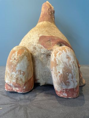 A pair of Chinese polychrome-painted terracotta camels with saddles, Tang — 照片 54