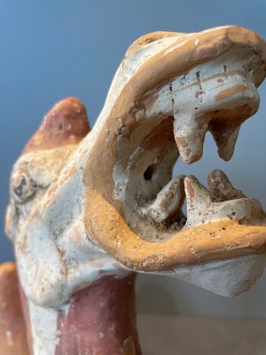 A pair of Chinese polychrome-painted terracotta camels with saddles, Tang — 照片 65