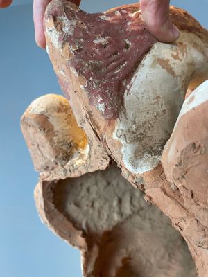 A pair of Chinese polychrome-painted terracotta camels with saddles, Tang — 照片 78