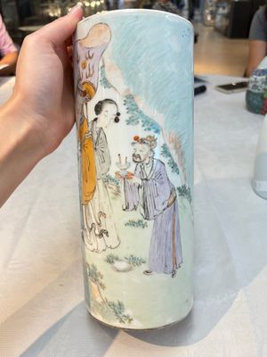 A pair of Chinese polychrome 'Zhong Kui' vases and two qianjiang cai hat stands, Jiangxi Ciye Gongsi 江西瓷业公司 mark, 20th C. — photo 20