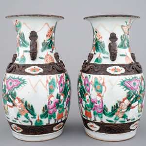 A pair of  Chinese porcelain Nanking famille verte vases, 19th C. — 照片 2