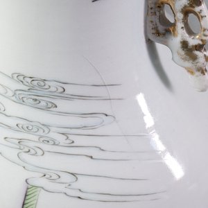 A pair of Chinese porcelain vases with palace interior scenes, 19/20th C. — photo 11