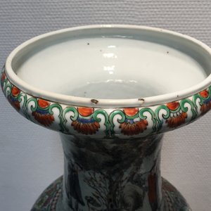 A pair of Chinese porelain famille rose vases with scholars, 19th C. — 照片 14