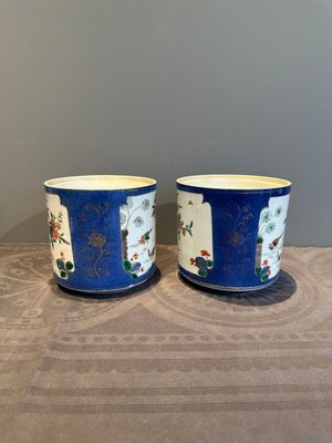 A pair of Chinese powder blue-ground famille verte vessels with a bird in a garden, Kangxi — photo 4