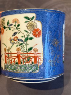 A pair of Chinese powder blue-ground famille verte vessels with a bird in a garden, Kangxi — photo 8