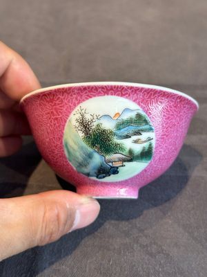 A pair of Chinese puce-sgraffito-ground 'landscape' bowls, Qianlong mark, Republic — photo 2