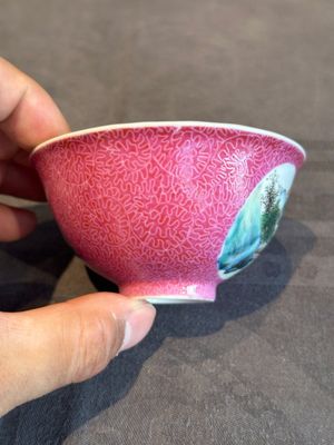 A pair of Chinese puce-sgraffito-ground 'landscape' bowls, Qianlong mark, Republic — photo 3