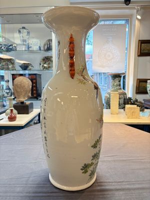 A pair of Chinese qianjiang cai 'birds among flowering branches' vases, signed Wang Yongyuan 汪永源, dated 1900 — 照片 4