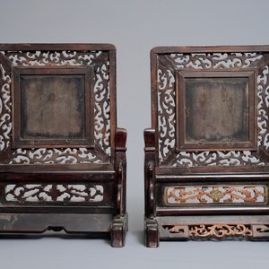 A pair of Chinese qianjiang cai wooden table screens, Shen De Tang Zhi marks, 19/20th C. — photo 3