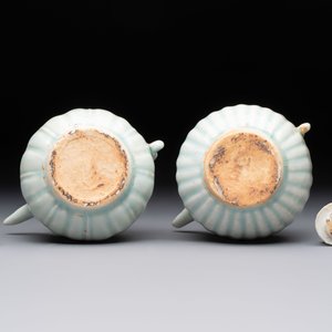 A pair of Chinese qingbai ewers and covers with dragon-form handles, Song/Yuan — 照片 7