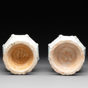 A pair of Chinese qingbai vases and a cup on a stand, 20th C. — 照片 7
