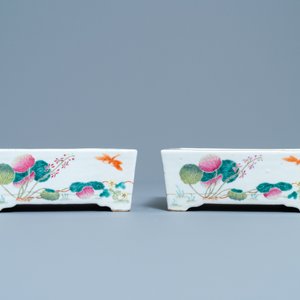 A pair of Chinese rectangular famille rose jardinières, 19th C. — 照片 4