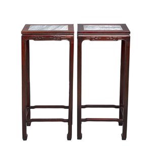 A pair of Chinese rectangular hongmu stands with marble top, Canton, 20th C. — 照片 3