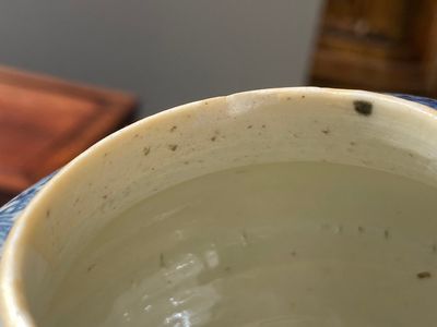 A pair of Chinese reticulated and double-walled blue and white teapots, Transitional period — 照片 18