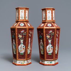 A pair of Chinese reticulated double-walled hexagonal famille rose vases, Yongzheng — photo 2