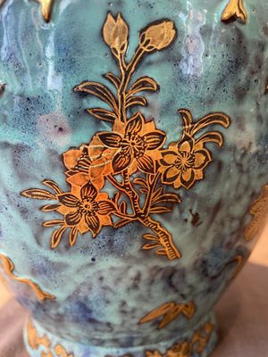 A pair of Chinese robin's egg and faux bronze-glazed 'hu' vases, Qianlong mark, 19th C. — foto 21