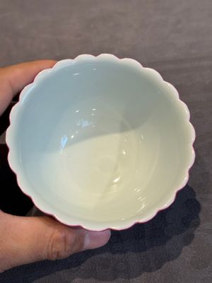 A pair of Chinese ruby-glazed bowls, Qianlong mark, 19/20th C. — photo 6