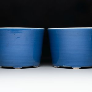 A pair of Chinese sacrificial blue-glazed jardinières, Yongzheng mark, 19th C. — photo 2