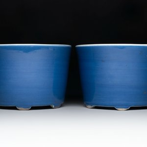 A pair of Chinese sacrificial blue-glazed jardinières, Yongzheng mark, 19th C. — photo 3