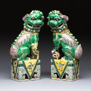 A pair of Chinese sancai-glazed Buddhist lions, 19/20th C. — foto 5