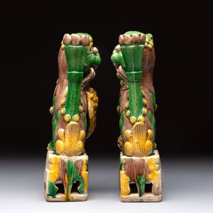 A pair of Chinese sancai-glazed Buddhist lions, 19th C. — photo 5