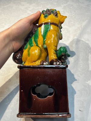 A pair of Chinese sancai-glazed Buddhist lions, Kangxi mark, 19th C. — photo 19