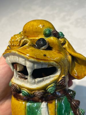 A pair of Chinese sancai-glazed Buddhist lions, Kangxi mark, 19th C. — photo 22