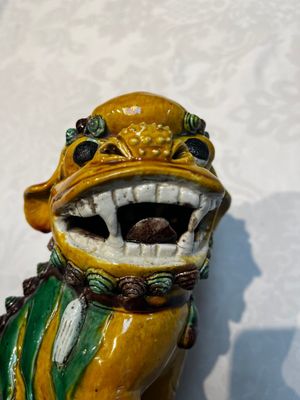 A pair of Chinese sancai-glazed Buddhist lions, Kangxi mark, 19th C. — photo 9