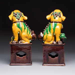 A pair of Chinese sancai-glazed Buddhist lions, Kangxi mark, 19th C. — photo 4