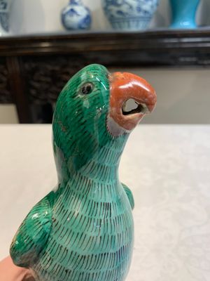 A pair of Chinese sancai-glazed parrots, 19th C. — photo 9